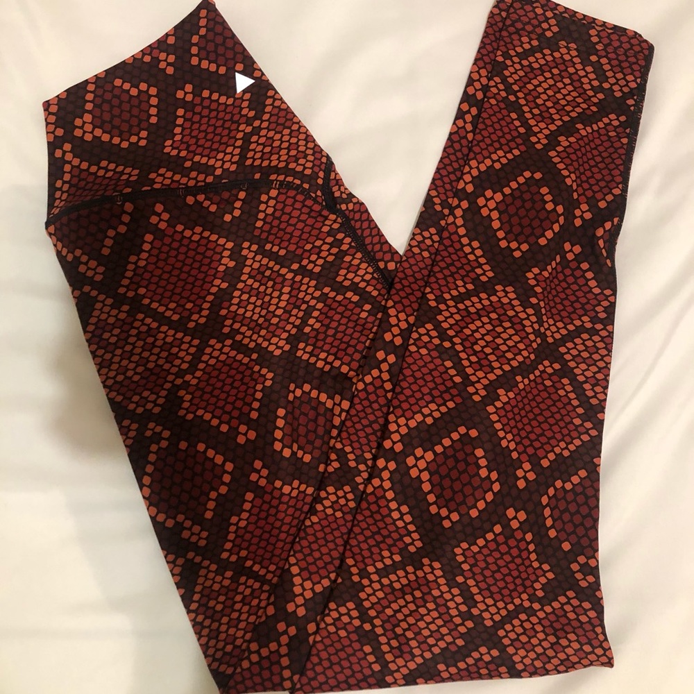 NWOT Balance Athletica Ascend leggings